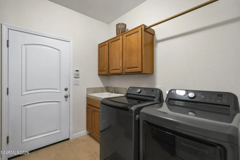 308 San Roma, Dayton, Nevada 89403, 3 Bedrooms Bedrooms, ,2 BathroomsBathrooms,Residential,Residential,San Roma,0,260012787