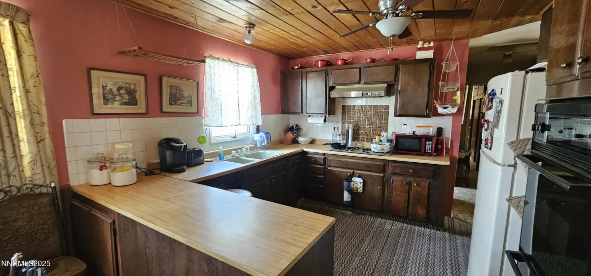 316 Toiyabe, Austin, Nevada 89310, 2 Bedrooms Bedrooms, ,2 BathroomsBathrooms,Residential,Residential,Toiyabe,0,260012788