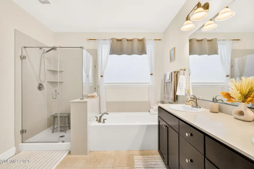 1395 Ione Pass, Reno, Nevada 89523, 4 Bedrooms Bedrooms, ,3 BathroomsBathrooms,Residential,Residential,Ione Pass,0,260012791
