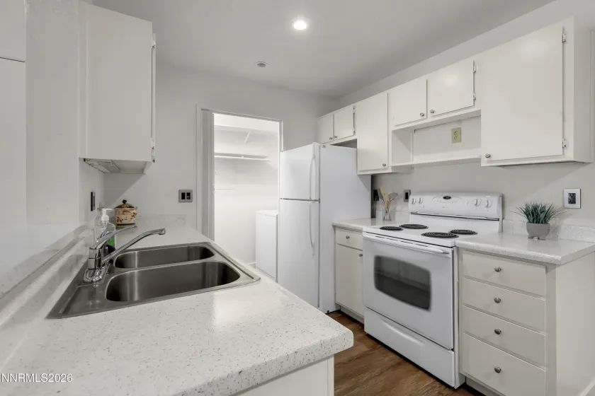 555 Patriot, Reno, Nevada 89511, 1 Bedroom Bedrooms, ,1 BathroomBathrooms,Residential,Residential,Patriot,0,260012792