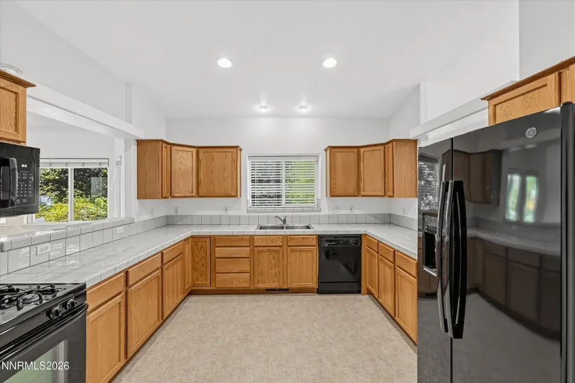 15 Caterpillar, Sparks, Nevada 89441, 4 Bedrooms Bedrooms, ,2 BathroomsBathrooms,Residential,Residential,Caterpillar,0,260012794