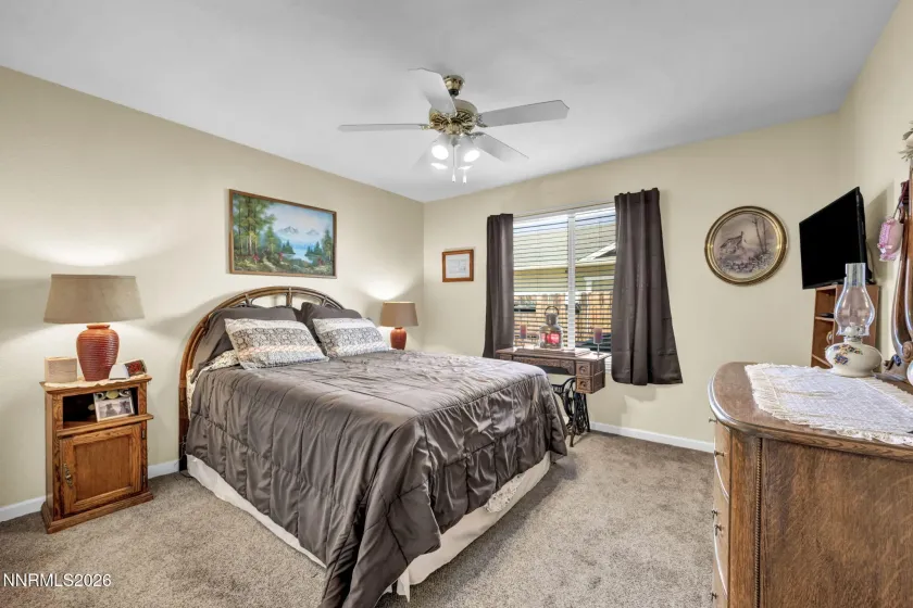 2160 Lenticular, Sparks, Nevada 89441, 5 Bedrooms Bedrooms, ,3 BathroomsBathrooms,Residential,Residential,Lenticular,0,260012796