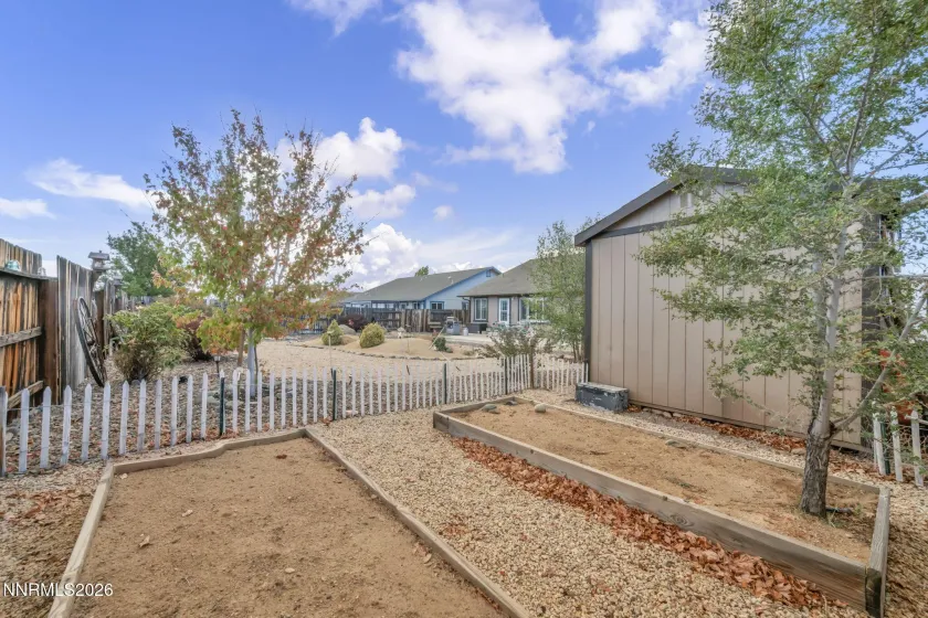 2160 Lenticular, Sparks, Nevada 89441, 5 Bedrooms Bedrooms, ,3 BathroomsBathrooms,Residential,Residential,Lenticular,0,260012796