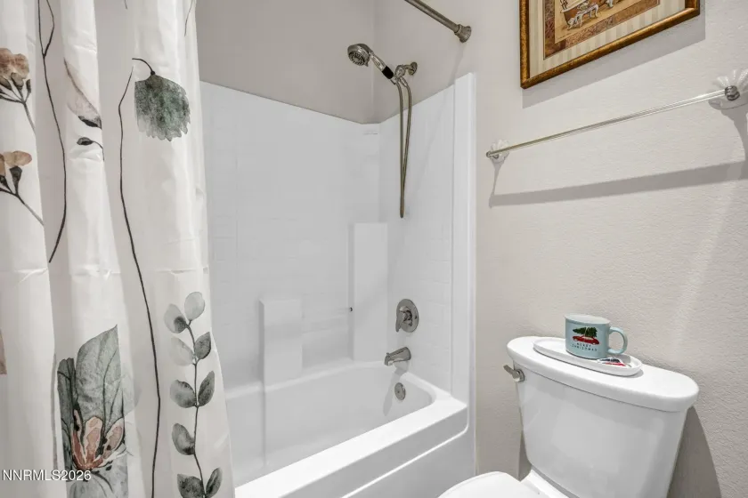 1275 Fox Glen, Reno, Nevada 89521, 4 Bedrooms Bedrooms, ,2 BathroomsBathrooms,Residential,Residential,Fox Glen,0,260012798