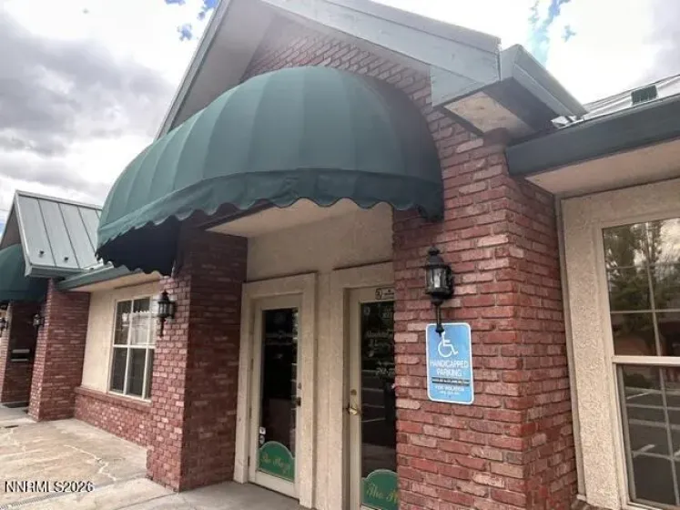 1664 U.S. Highway 395, Minden, Nevada 89423, ,Commercial Sale,Residential,U.S. Highway 395,0,260012800