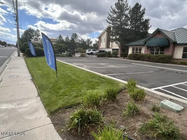 1664 U.S. Highway 395, Minden, Nevada 89423, ,Commercial Sale,Residential,U.S. Highway 395,0,260012800