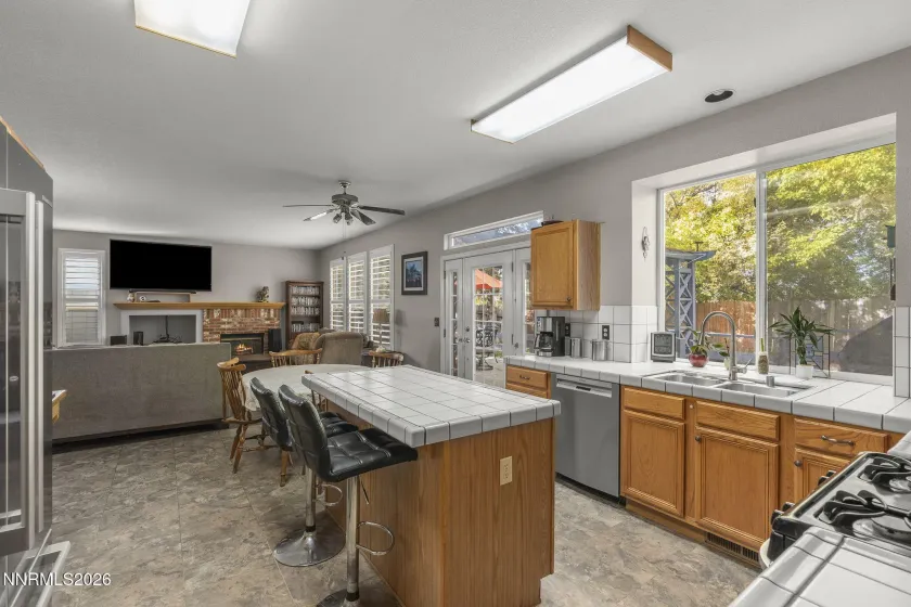 1550 Disc, Sparks, Nevada 89436, 5 Bedrooms Bedrooms, ,3 BathroomsBathrooms,Residential,Residential,Disc,0,260012801