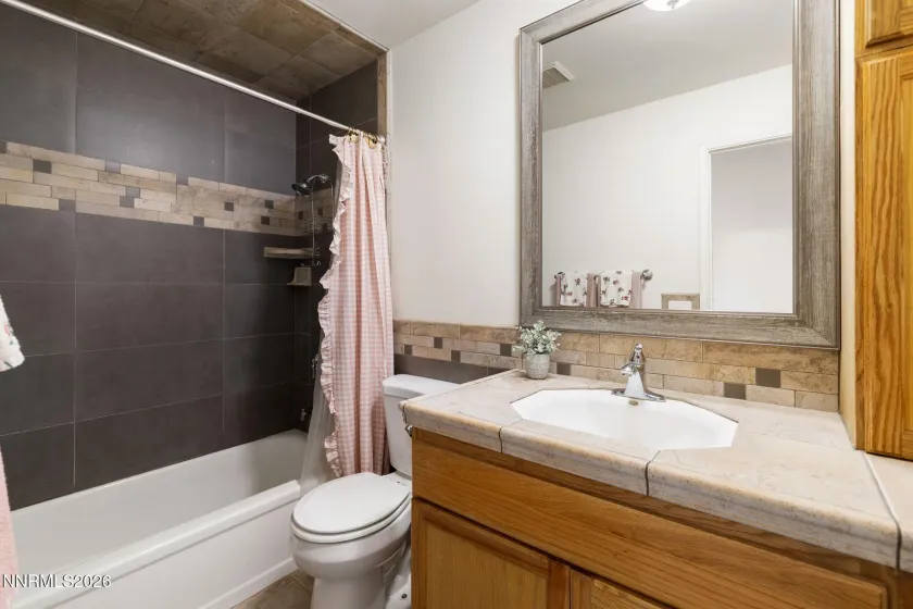 1469 Langley, Gardnerville, Nevada 89460, 3 Bedrooms Bedrooms, ,2 BathroomsBathrooms,Residential,Residential,Langley,0,260012802