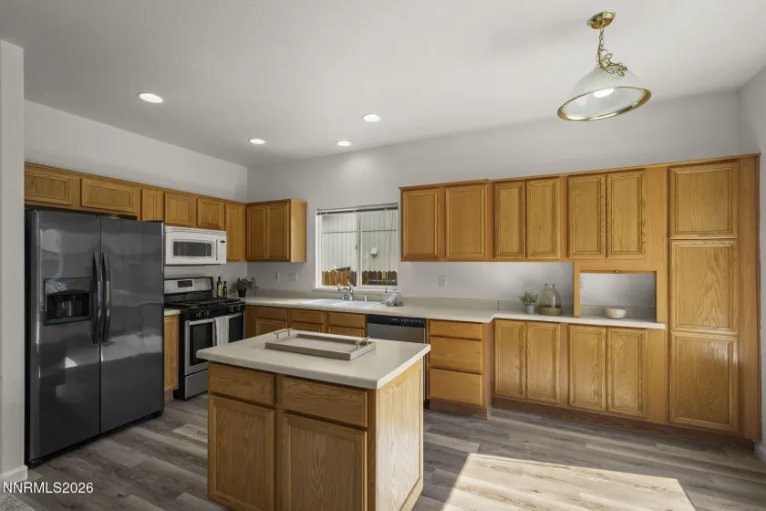 9548 Black Bear, Reno, Nevada 89506, 3 Bedrooms Bedrooms, ,2 BathroomsBathrooms,Residential,Residential,Black Bear,0,260012805