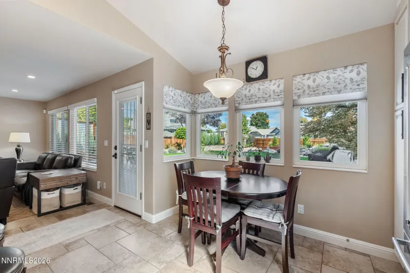 996 Country Ridge, Sparks, Nevada 89434, 4 Bedrooms Bedrooms, ,3 BathroomsBathrooms,Residential,Residential,Country Ridge,0,260012809