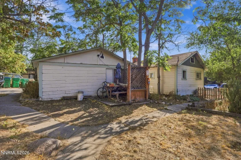 420 Holcomb, Reno, Nevada 89502, ,Residential Income,Residential,Holcomb,0,260012823