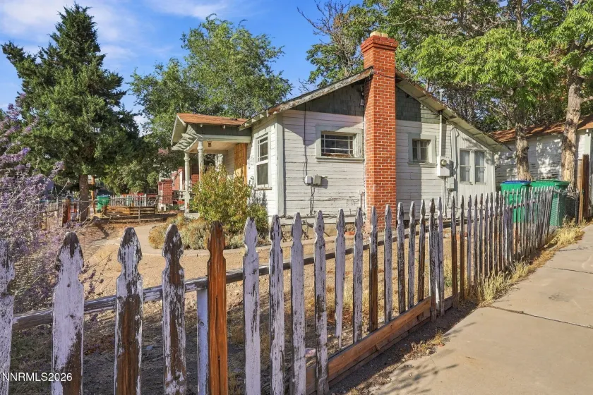 420 Holcomb, Reno, Nevada 89502, ,Residential Income,Residential,Holcomb,0,260012823