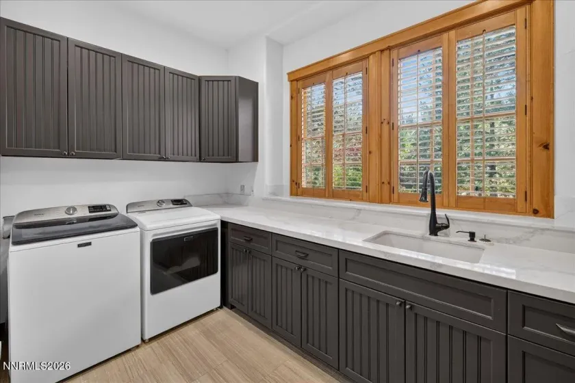 5745 Dijon, Reno, Nevada 89511, 5 Bedrooms Bedrooms, ,6 BathroomsBathrooms,Residential,Residential,Dijon,0,260012826