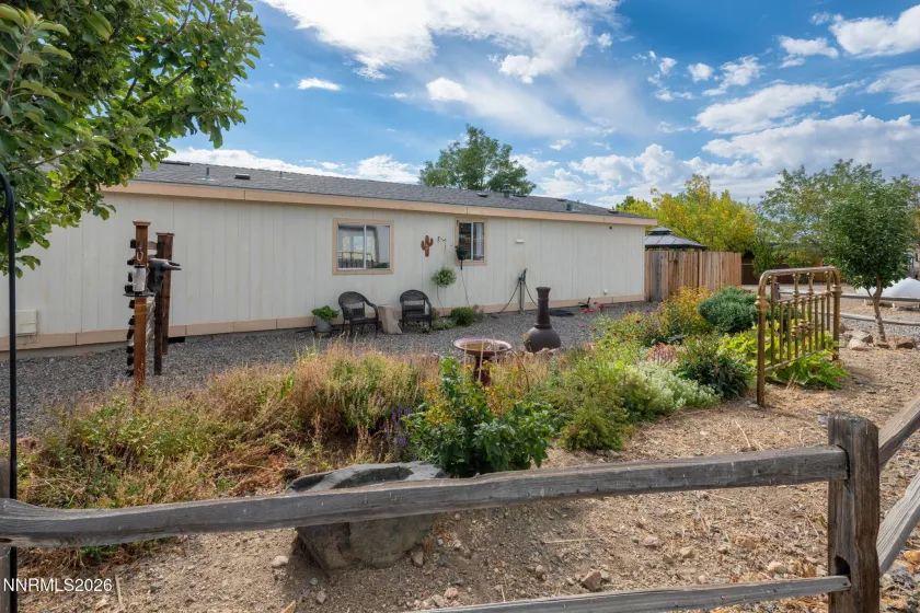 415 Sam Clemens, Dayton, Nevada 89403, 3 Bedrooms Bedrooms, ,2 BathroomsBathrooms,Residential,Residential,Sam Clemens,0,260012827