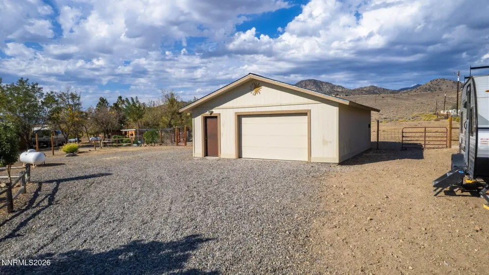 415 Sam Clemens, Dayton, Nevada 89403, 3 Bedrooms Bedrooms, ,2 BathroomsBathrooms,Residential,Residential,Sam Clemens,0,260012827