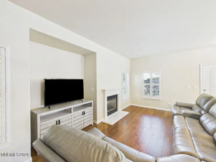 1305 Waterloo, Reno, Nevada 89509, 2 Bedrooms Bedrooms, ,3 BathroomsBathrooms,Residential,Residential,Waterloo,0,260012828