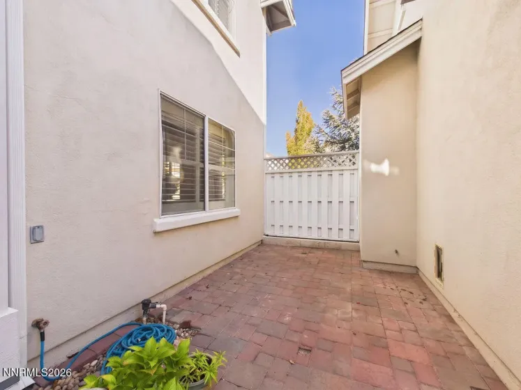 1305 Waterloo, Reno, Nevada 89509, 2 Bedrooms Bedrooms, ,3 BathroomsBathrooms,Residential,Residential,Waterloo,0,260012828