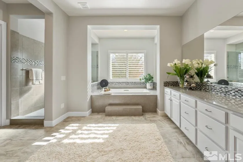 9915 Sea Breeze, Reno, Nevada 89521, 4 Bedrooms Bedrooms, ,5 BathroomsBathrooms,Residential Lease,Manufactured,Sea Breeze,0,260012832