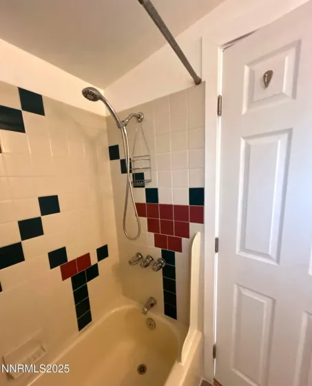 1155 Washington, Reno, Nevada 89503, 4 Bedrooms Bedrooms, ,3 BathroomsBathrooms,Residential Lease,Manufactured,Washington,0,260012835
