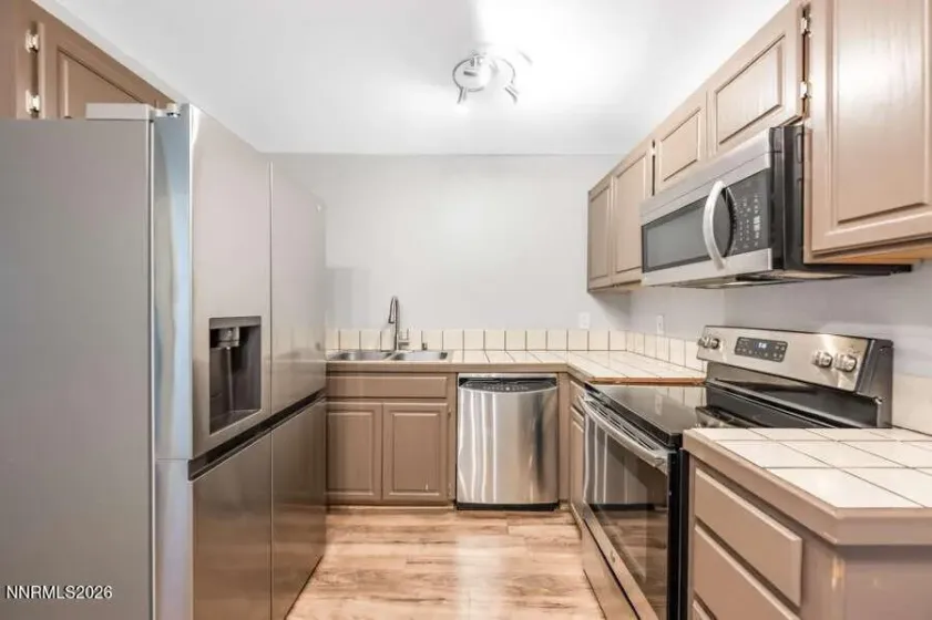 2911 Tierra Verde, Reno, Nevada 89512, 1 Bedroom Bedrooms, ,1 BathroomBathrooms,Residential,Residential,Tierra Verde,0,260012837