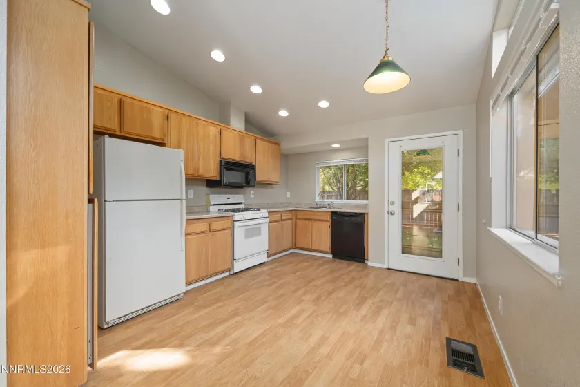 7642 Water View, Reno, Nevada 89511, 3 Bedrooms Bedrooms, ,2 BathroomsBathrooms,Residential,Residential,Water View,0,260012839