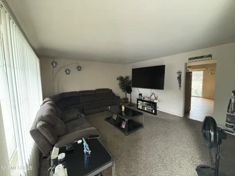 8084 Dixon, Reno, Nevada 89511, 3 Bedrooms Bedrooms, ,3 BathroomsBathrooms,Residential,Residential,Dixon,0,260012845