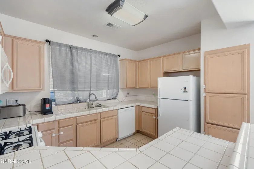 1149 Scenic Park, Reno, Nevada 89521, 4 Bedrooms Bedrooms, ,3 BathroomsBathrooms,Residential,Residential,Scenic Park,0,260012846