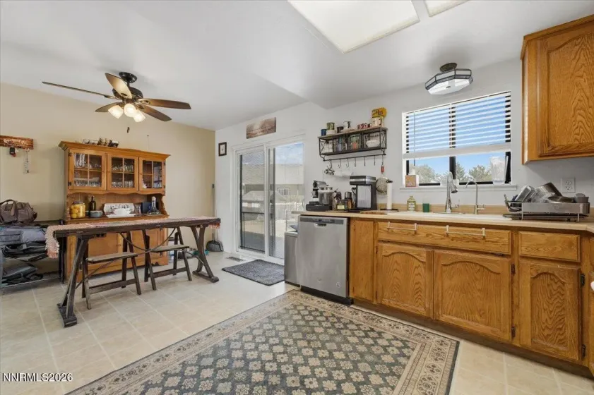 360 Overland, Carson City, Nevada 89701, 3 Bedrooms Bedrooms, ,2 BathroomsBathrooms,Residential,Residential,Overland,0,260012848