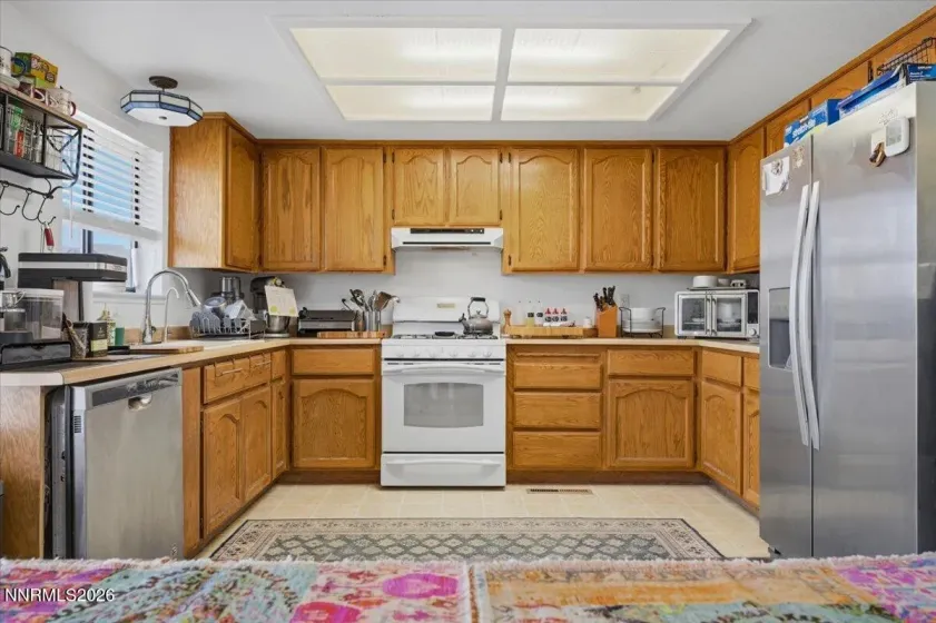 360 Overland, Carson City, Nevada 89701, 3 Bedrooms Bedrooms, ,2 BathroomsBathrooms,Residential,Residential,Overland,0,260012848