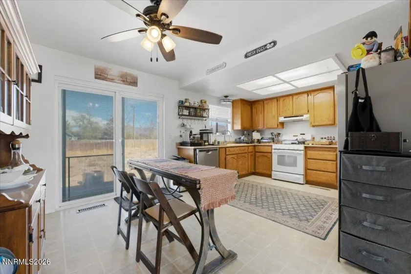 360 Overland, Carson City, Nevada 89701, 3 Bedrooms Bedrooms, ,2 BathroomsBathrooms,Residential,Residential,Overland,0,260012848
