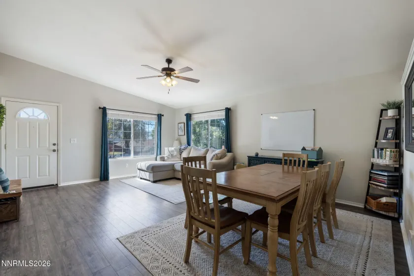 5687 Peach, Sun Valley, Nevada 89433, 3 Bedrooms Bedrooms, ,2 BathroomsBathrooms,Residential,Residential,Peach,0,260012849