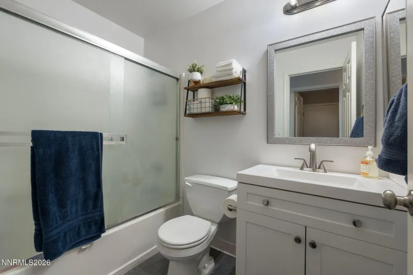 5687 Peach, Sun Valley, Nevada 89433, 3 Bedrooms Bedrooms, ,2 BathroomsBathrooms,Residential,Residential,Peach,0,260012849