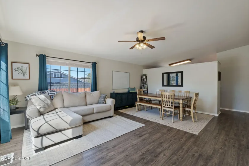 5687 Peach, Sun Valley, Nevada 89433, 3 Bedrooms Bedrooms, ,2 BathroomsBathrooms,Residential,Residential,Peach,0,260012849