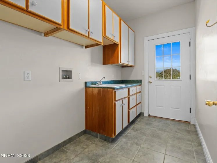 1985 Valley, Minden, Nevada 89423, 3 Bedrooms Bedrooms, ,3 BathroomsBathrooms,Residential,Residential,Valley,0,260012861