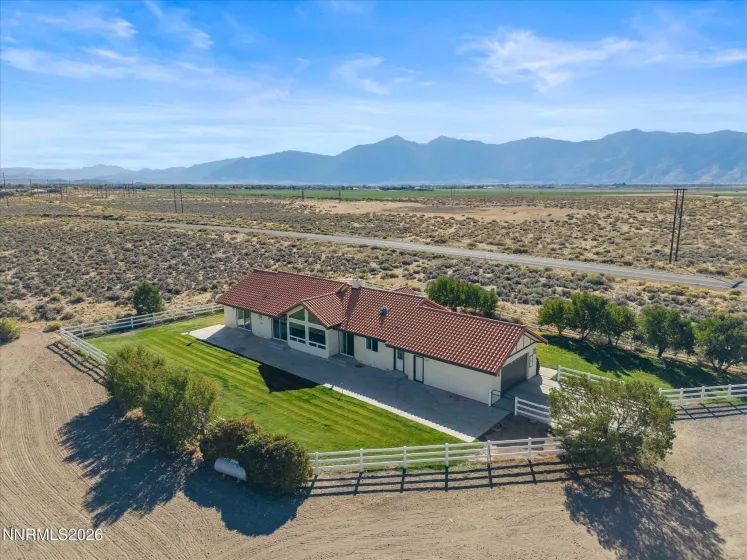 1985 Valley, Minden, Nevada 89423, 3 Bedrooms Bedrooms, ,3 BathroomsBathrooms,Residential,Residential,Valley,0,260012861