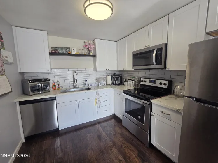 2657 16th, Sparks, Nevada 89431, 3 Bedrooms Bedrooms, ,2 BathroomsBathrooms,Residential,Residential,16th,0,260012870