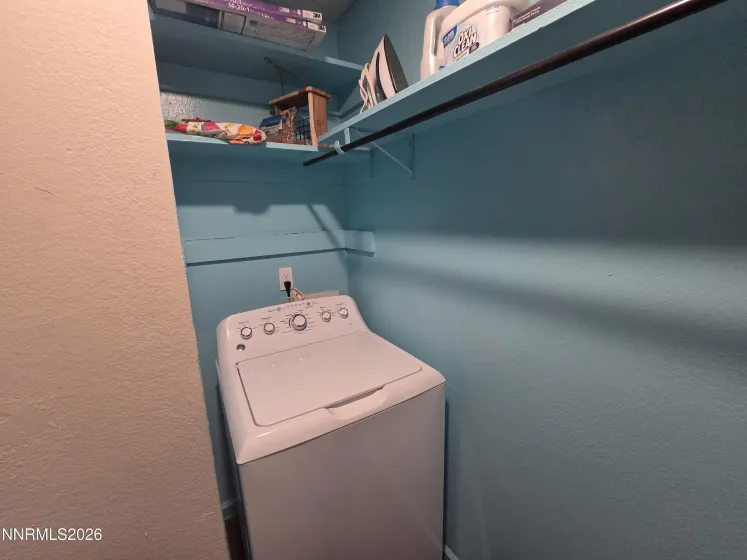 2657 16th, Sparks, Nevada 89431, 3 Bedrooms Bedrooms, ,2 BathroomsBathrooms,Residential,Residential,16th,0,260012870