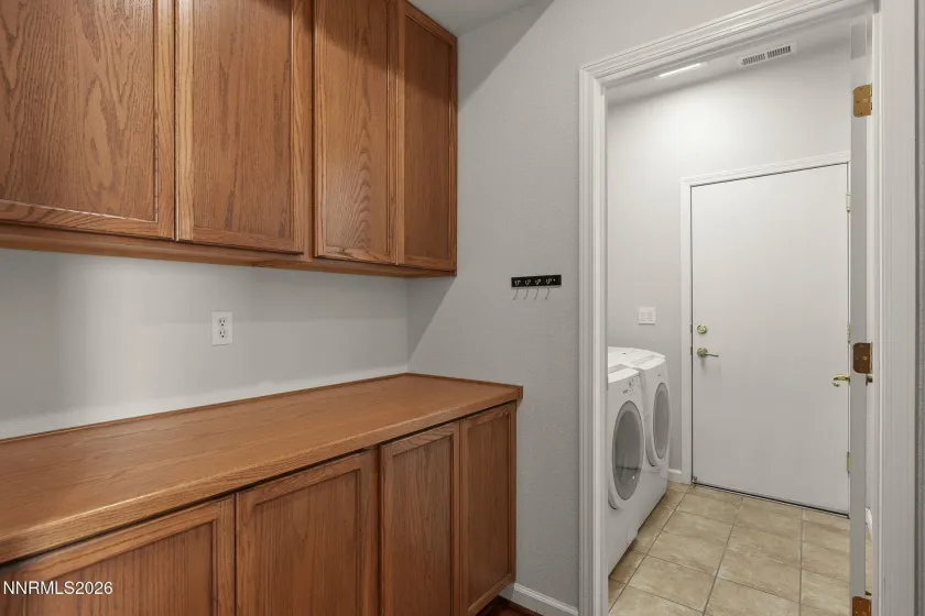 9045 Andraste, Reno, Nevada 89506, 4 Bedrooms Bedrooms, ,3 BathroomsBathrooms,Residential,Residential,Andraste,0,260012878