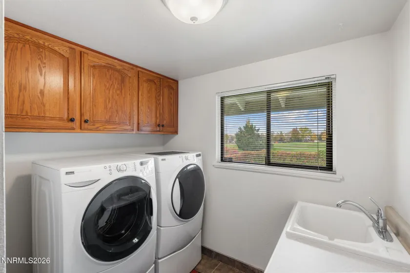 4045 Inverness, Reno, Nevada 89502, 3 Bedrooms Bedrooms, ,2 BathroomsBathrooms,Residential,Residential,Inverness,0,260012879