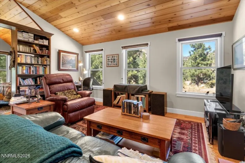16480 Logan Meadow, Reno, Nevada 89511, 2 Bedrooms Bedrooms, ,1 BathroomBathrooms,Residential,Residential,Logan Meadow,0,260012882