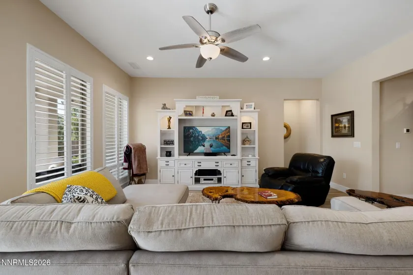 3097 Kaleidoscope, Sparks, Nevada 89436, 4 Bedrooms Bedrooms, ,3 BathroomsBathrooms,Residential,Residential,Kaleidoscope,0,260012884