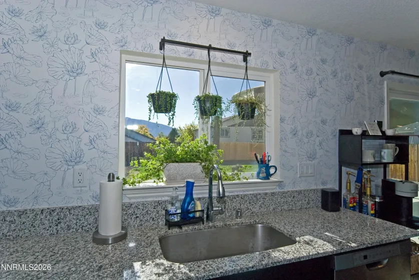 8937 Quail Fls, Reno, Nevada 89506, 3 Bedrooms Bedrooms, ,3 BathroomsBathrooms,Residential,Residential,Quail Fls,0,260012888