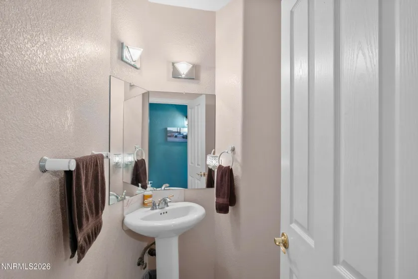 31 Garms, Smith Valley, Nevada 89430, 2 Bedrooms Bedrooms, ,3 BathroomsBathrooms,Residential,Residential,Garms,0,260012895