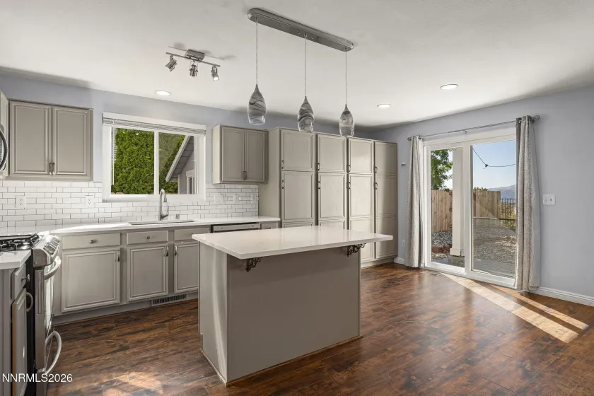 4048 Royal Sage, Reno, Nevada 89503, 5 Bedrooms Bedrooms, ,3 BathroomsBathrooms,Residential,Residential,Royal Sage,0,260012899