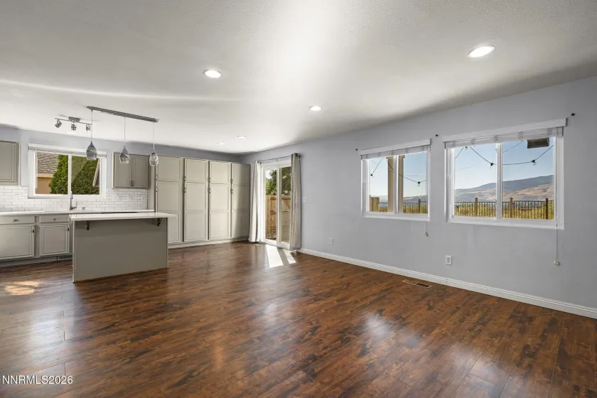 4048 Royal Sage, Reno, Nevada 89503, 5 Bedrooms Bedrooms, ,3 BathroomsBathrooms,Residential,Residential,Royal Sage,0,260012899