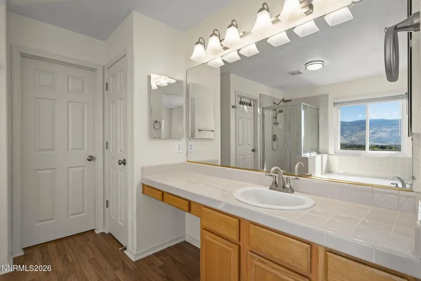 4048 Royal Sage, Reno, Nevada 89503, 5 Bedrooms Bedrooms, ,3 BathroomsBathrooms,Residential,Residential,Royal Sage,0,260012899