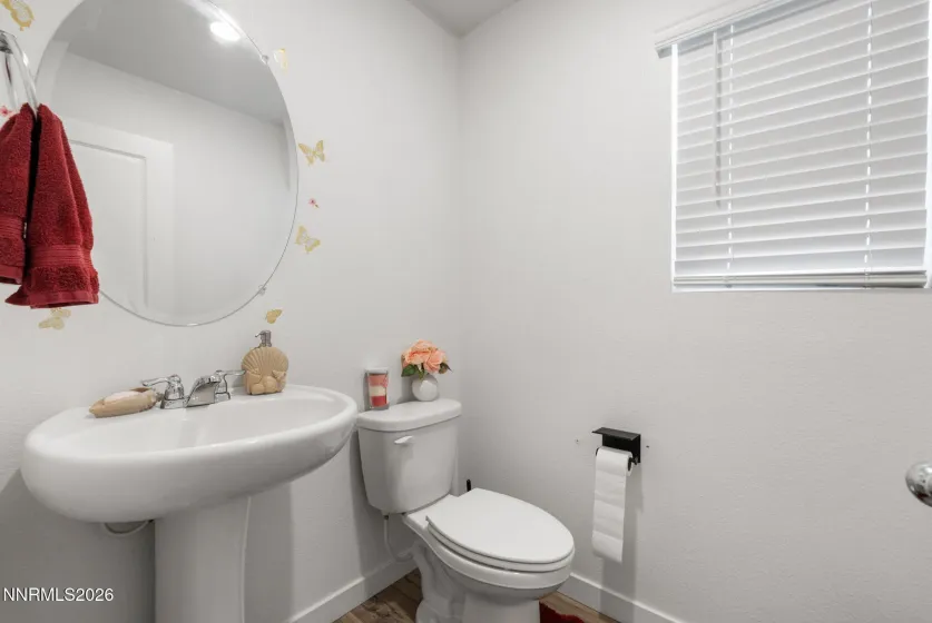 613 Pleasant Vis, Reno, Nevada 89506, 4 Bedrooms Bedrooms, ,3 BathroomsBathrooms,Residential,Residential,Pleasant Vis,0,260012901