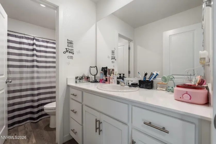 613 Pleasant Vis, Reno, Nevada 89506, 4 Bedrooms Bedrooms, ,3 BathroomsBathrooms,Residential,Residential,Pleasant Vis,0,260012901