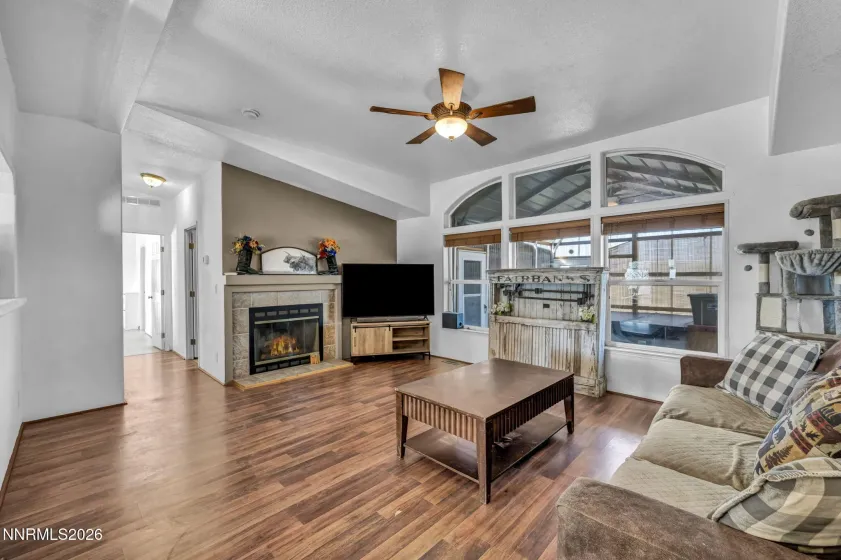5285 Lemon, Silver Springs, Nevada 89429, 3 Bedrooms Bedrooms, ,2 BathroomsBathrooms,Residential,Residential,Lemon,0,260012913