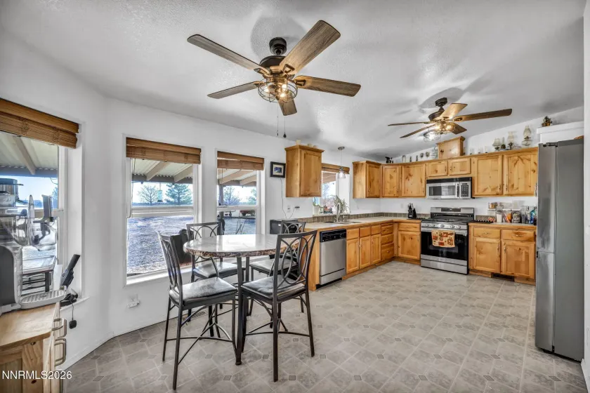 5285 Lemon, Silver Springs, Nevada 89429, 3 Bedrooms Bedrooms, ,2 BathroomsBathrooms,Residential,Residential,Lemon,0,260012913